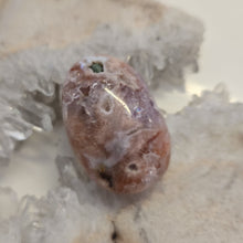 Load image into Gallery viewer, Flower Agate Palmstone
