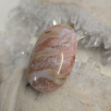 Load image into Gallery viewer, Flower Agate Palmstone