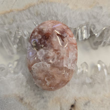 Load image into Gallery viewer, Flower Agate Palmstone
