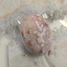 Load image into Gallery viewer, Flower Agate Palmstone