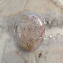Load image into Gallery viewer, Flower Agate Palmstone