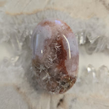 Load image into Gallery viewer, Flower Agate Palmstone