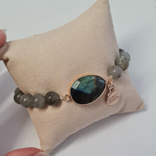 Load image into Gallery viewer, Labradorite Gemstone Bracelet