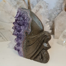 Load image into Gallery viewer, Amethyst Cluster Mermaid