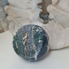 Load image into Gallery viewer, Grape Agate
