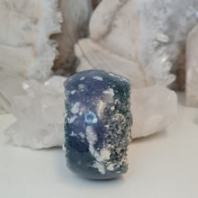 Load image into Gallery viewer, Grape Agate