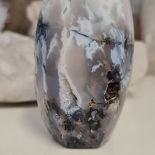 Load image into Gallery viewer, Dendritic Agate Flame
