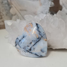 Load image into Gallery viewer, Dendritic Agate Heart