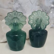 Load image into Gallery viewer, Green Fluorite Sunflower Pot
