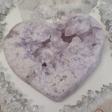 Load image into Gallery viewer, Amethyst and Quartz Heart