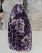Load image into Gallery viewer, Amethyst with Stalactite Eyes Cutbase