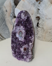 Load image into Gallery viewer, Amethyst with Stalactite Eyes Cutbase