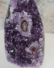 Load image into Gallery viewer, Amethyst with Stalactite Eyes Cutbase