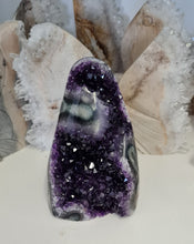 Load image into Gallery viewer, Amethyst with Stalactite Eyes Cutbase
