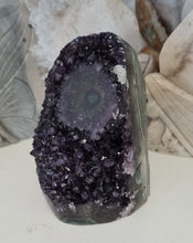 Load image into Gallery viewer, Amethyst with Stalactite Eyes Cutbase