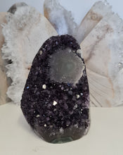 Load image into Gallery viewer, Amethyst with Stalactite Eyes Cutbase