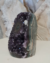 Load image into Gallery viewer, Amethyst with Stalactite Eyes Cutbase