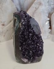 Load image into Gallery viewer, Amethyst with Stalactite Eyes Cutbase