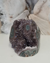 Load image into Gallery viewer, Amethyst with Stalactite Eyes Cutbase