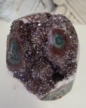 Load image into Gallery viewer, Amethyst with Stalactite Eyes Cutbase