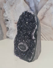 Load image into Gallery viewer, Amethyst with Stalactite Eyes Cutbase