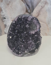 Load image into Gallery viewer, Amethyst with Stalactite Eyes Cutbase