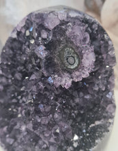Load image into Gallery viewer, Amethyst with Stalactite Eyes Cutbase