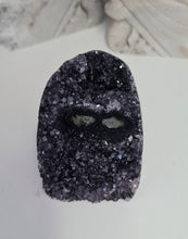 Load image into Gallery viewer, Amethyst with Stalactite Eyes Cutbase
