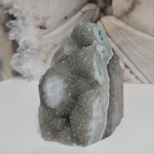 Load image into Gallery viewer, Green Amethyst with Stalactite Eyes Cutbase