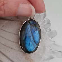 Load image into Gallery viewer, Labradorite Sterling Silver Pendant