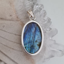 Load image into Gallery viewer, Labradorite Sterling Silver Pendant