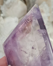 Load image into Gallery viewer, Amethyst Diamond with Stand
