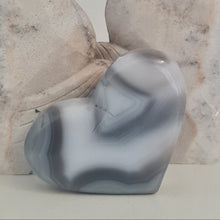 Load image into Gallery viewer, Agate Heart