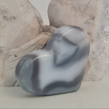 Load image into Gallery viewer, Agate Heart