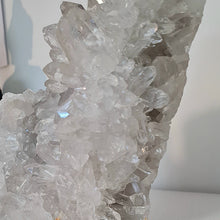 Load image into Gallery viewer, Quartz Cluster