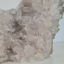 Load image into Gallery viewer, Quartz Cluster