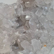 Load image into Gallery viewer, Quartz Cluster