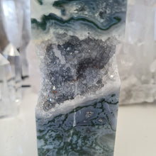 Load image into Gallery viewer, Moss Agate Tower
