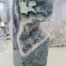 Load image into Gallery viewer, Moss Agate Tower