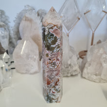 Load image into Gallery viewer, Moss Agate Tower