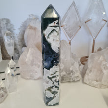 Load image into Gallery viewer, Moss Agate Tower