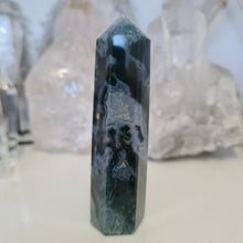 Load image into Gallery viewer, Moss Agate Tower