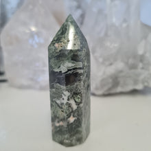 Load image into Gallery viewer, Moss Agate Tower