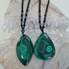 Load image into Gallery viewer, Malachite Bead Necklace