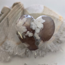 Load image into Gallery viewer, Black Flower Agate Heart