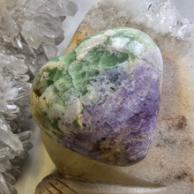 Load image into Gallery viewer, Serpentine Fluorite 'Bolivianite' Heart - A Grade