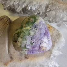 Load image into Gallery viewer, Serpentine Fluorite 'Bolivianite' Heart - A Grade