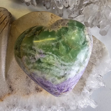 Load image into Gallery viewer, Serpentine Fluorite 'Bolivianite' Heart - A Grade
