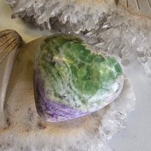Load image into Gallery viewer, Serpentine Fluorite 'Bolivianite' Heart - A Grade