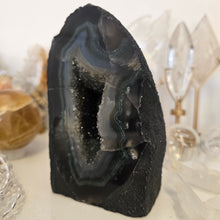 Load image into Gallery viewer, Amethyst Agate Cathedral
